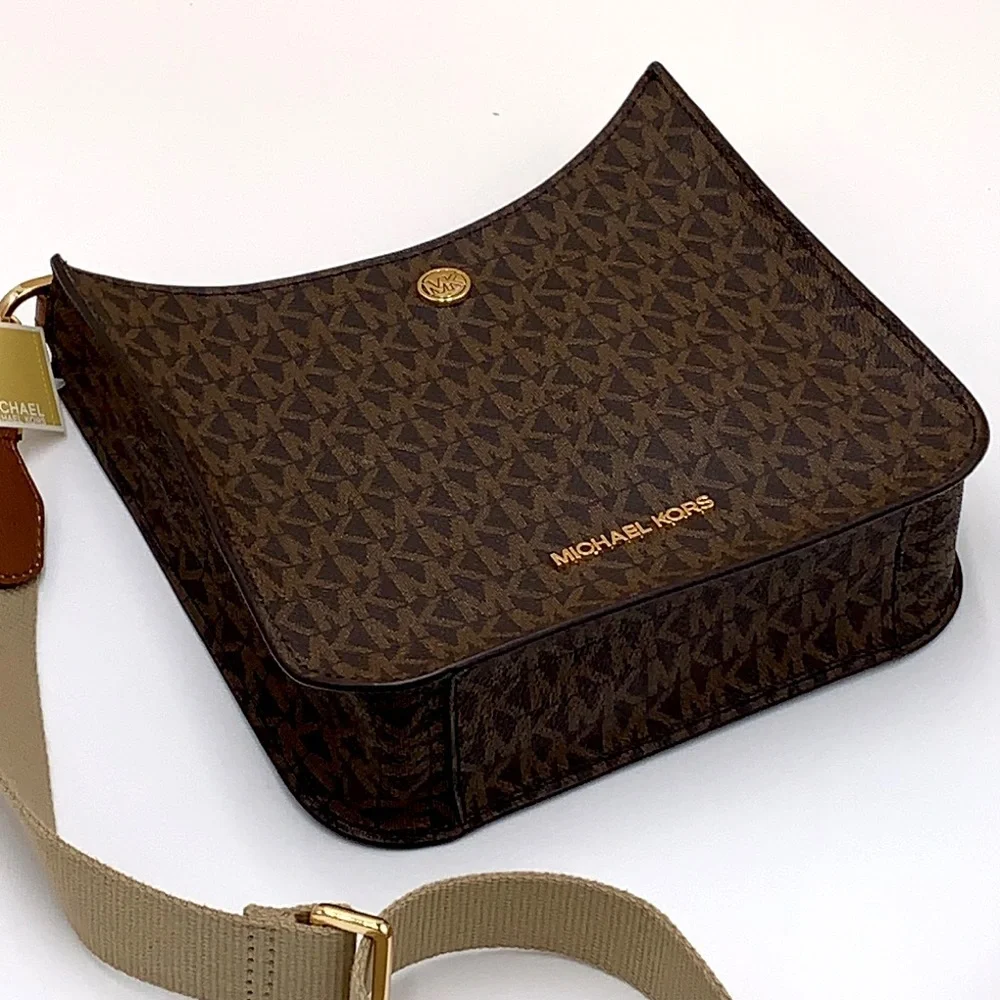 MICHAEL KORS Briley Small Logo Messenger Bag BROWN SIGNATURE COLOR